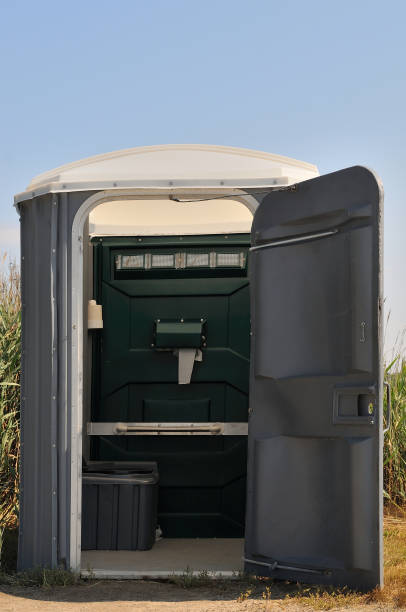 Best Portable toilet rental cost  in Holloman Af, NM